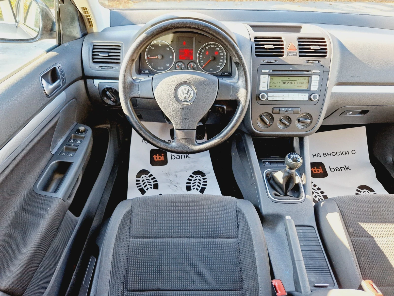 VW Golf 1.9TDI/105к.с./АВТОПИЛОТ/НОВИ ГУМИ/ - изображение 7