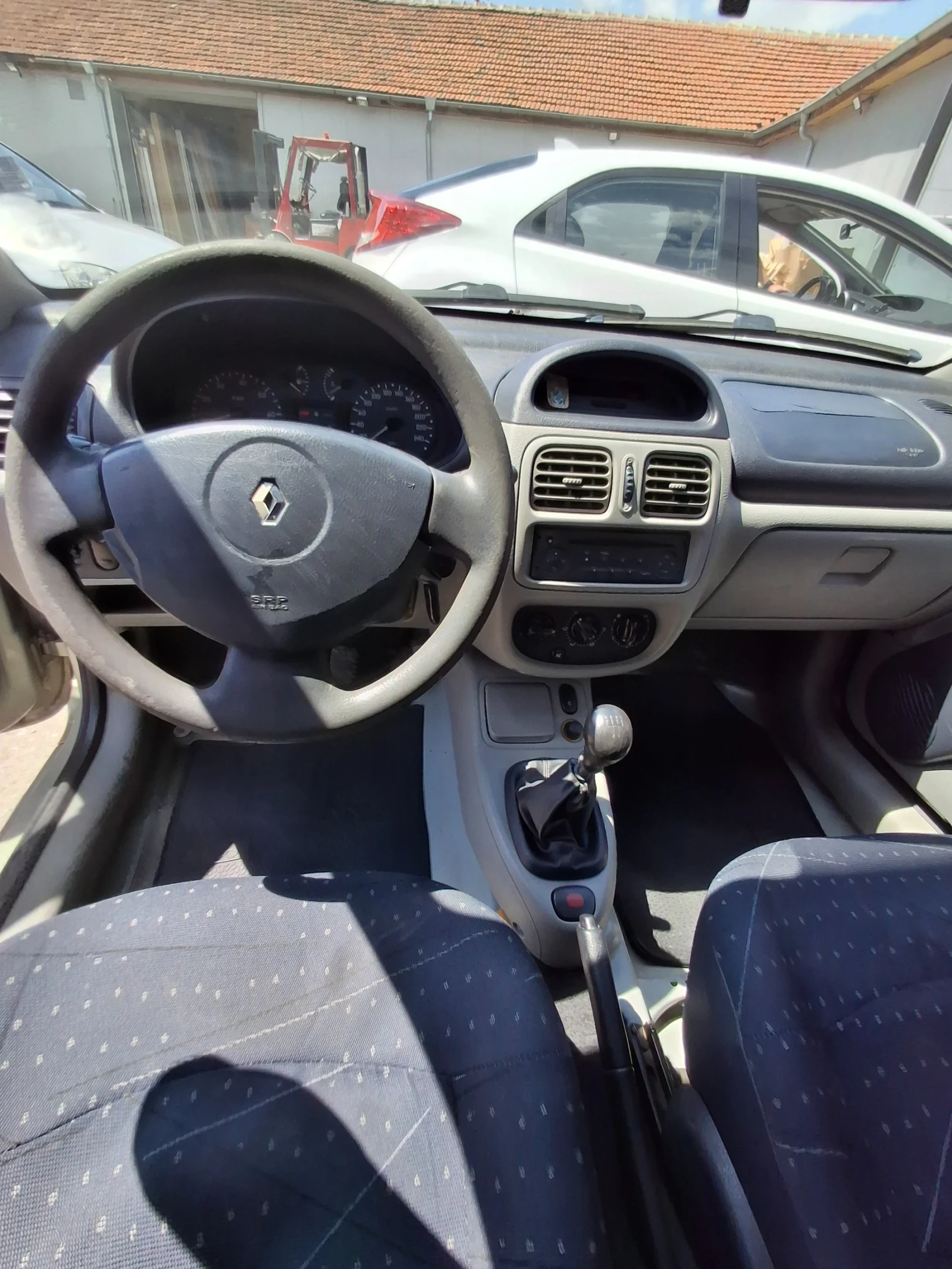 Renault Clio 1.4 benzin - изображение 8