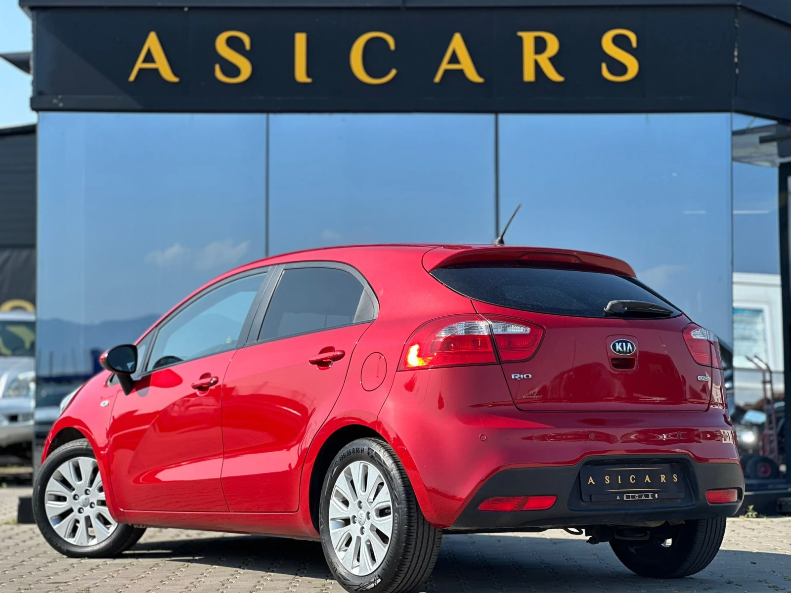 Kia Rio / 1.4 CRDI / 102000 KM / EURO 5 / TOP / - изображение 3