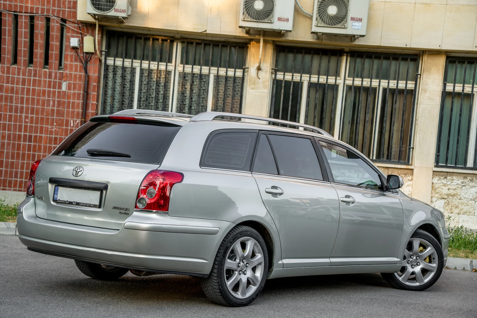 Toyota Avensis  - изображение 5