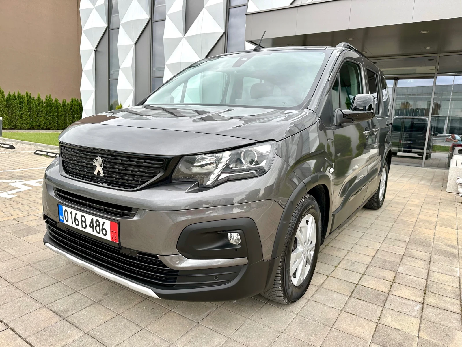Peugeot Rifter Автомат 8 скорости GT-LINE - изображение 2