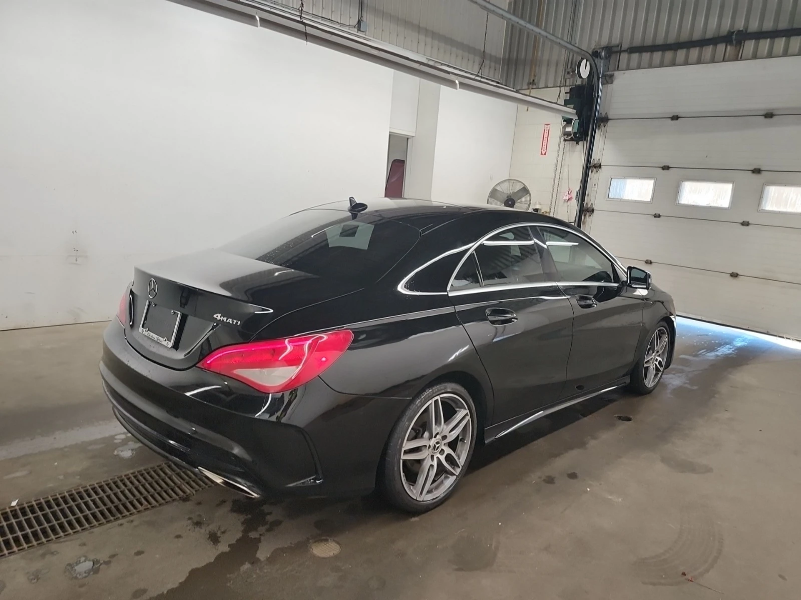 Mercedes-Benz CLA 250 4MATIC * * CARFAX * * АВТО КРЕДИТ * *  - изображение 4