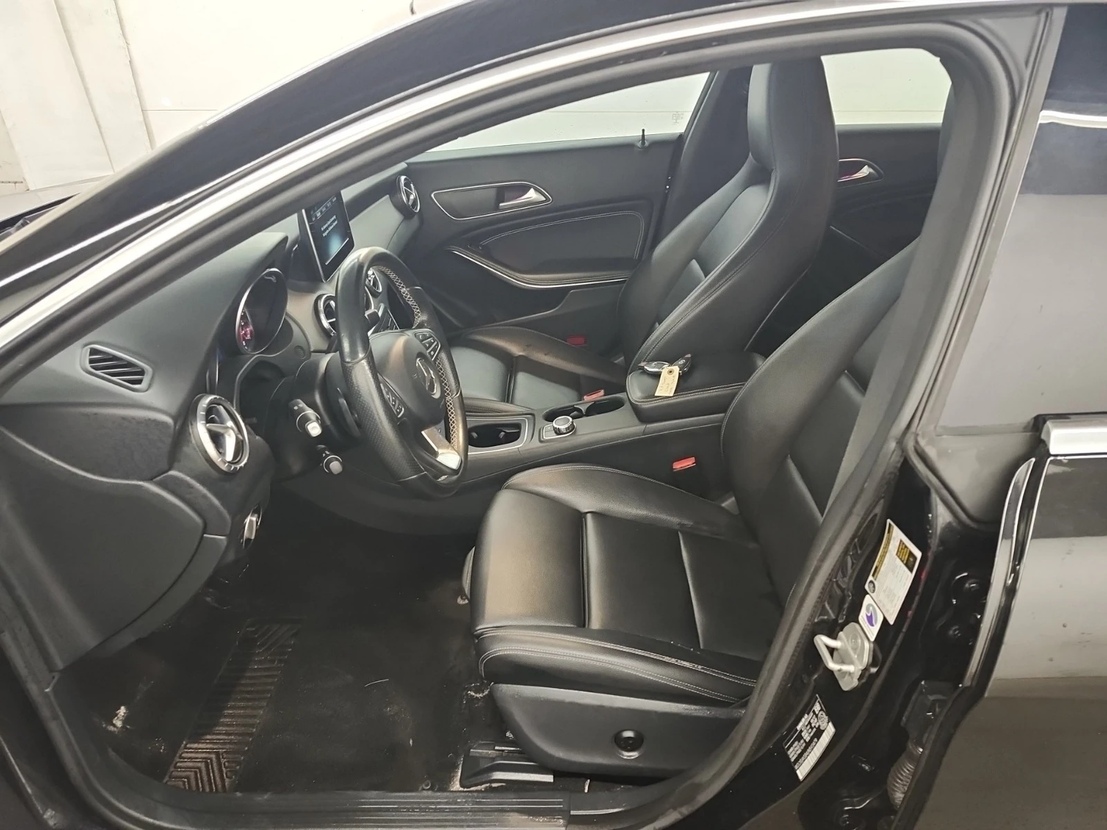 Mercedes-Benz CLA 250 4MATIC * * CARFAX * * АВТО КРЕДИТ * *  - изображение 7