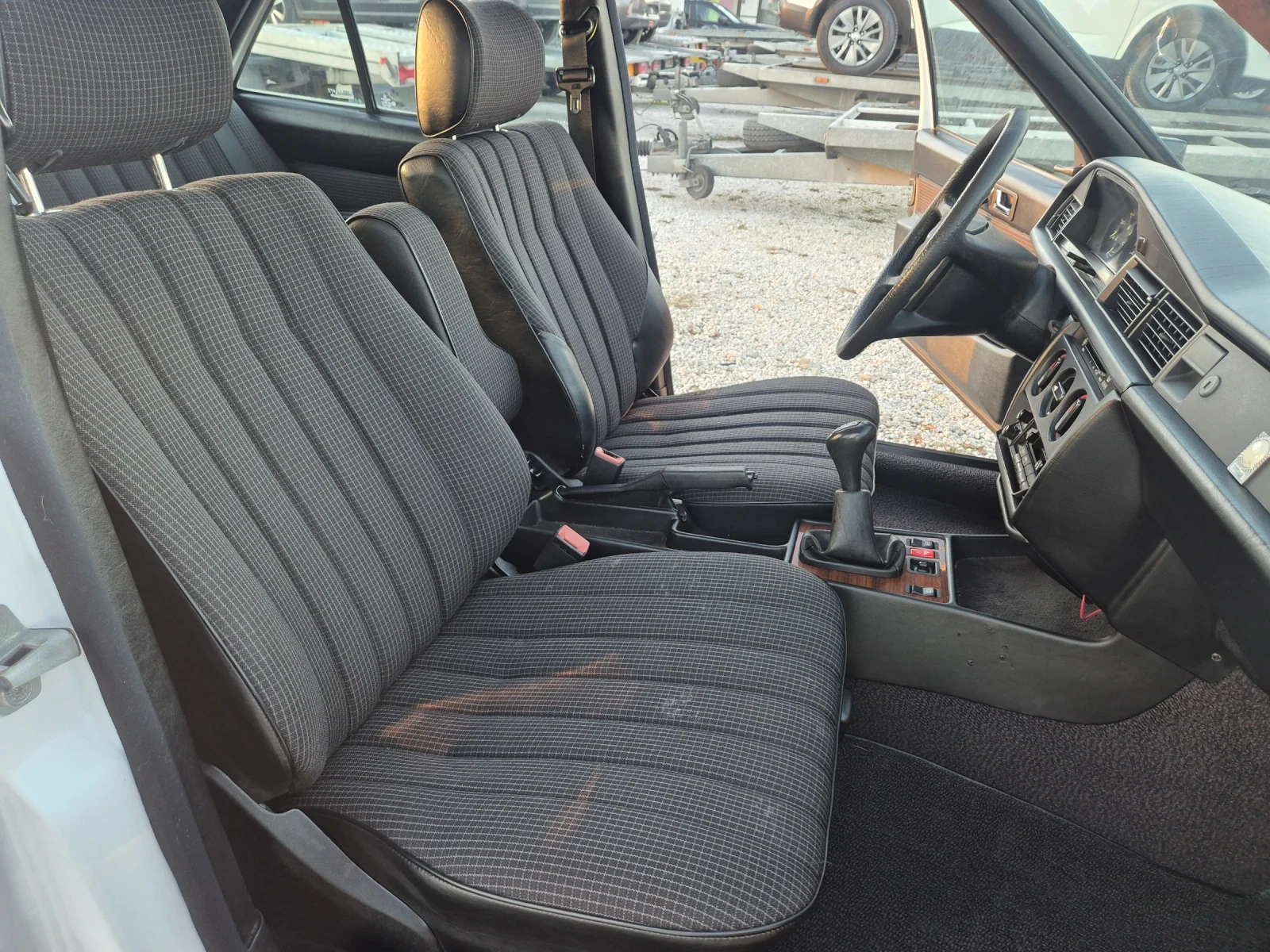 Mercedes-Benz 190 2.0i 122ps. VNOS ITALY | Mobile.bg � ����������� 16