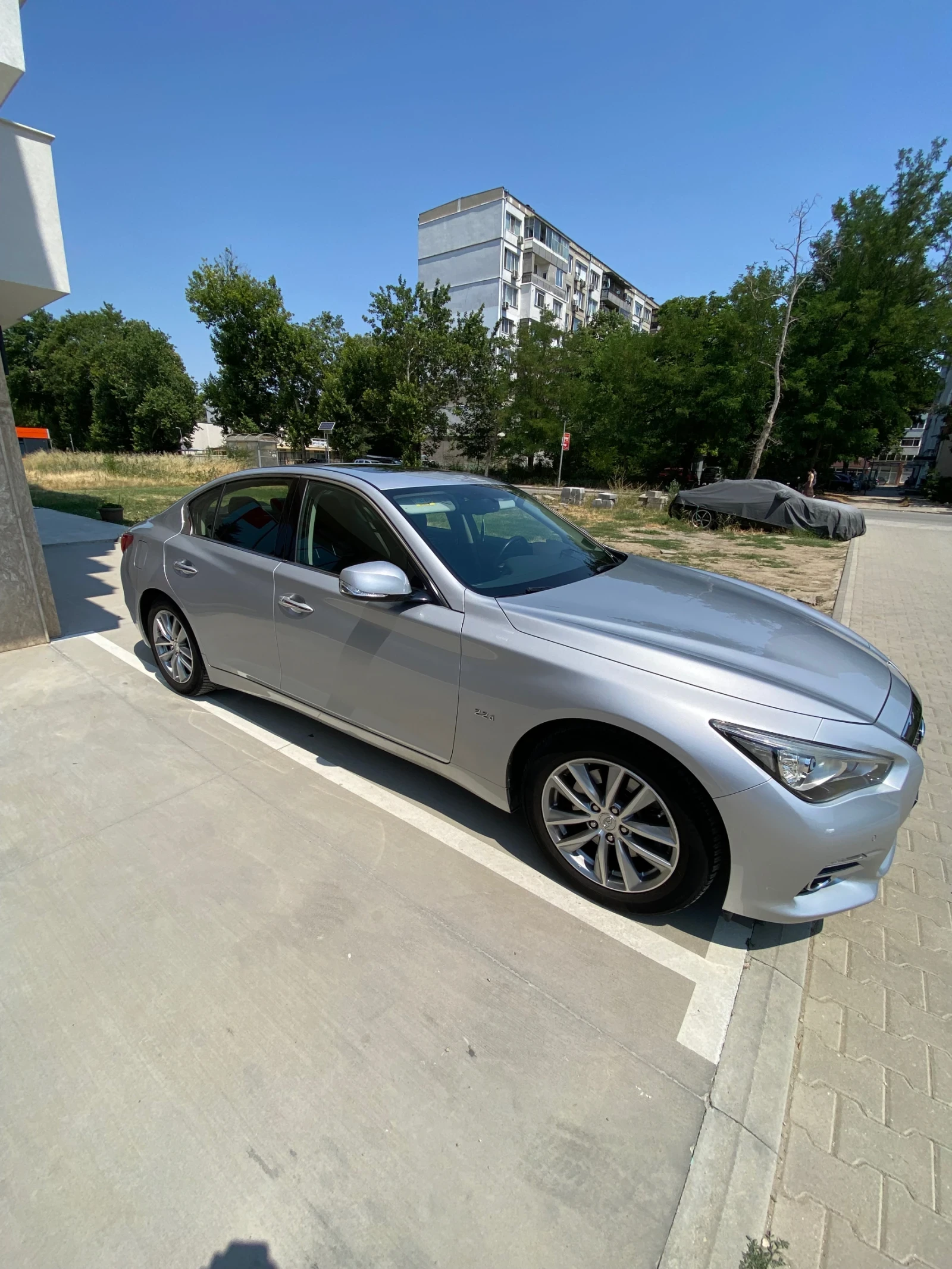 Infiniti Q50, снимка 6 - Автомобили и джипове - 53760339