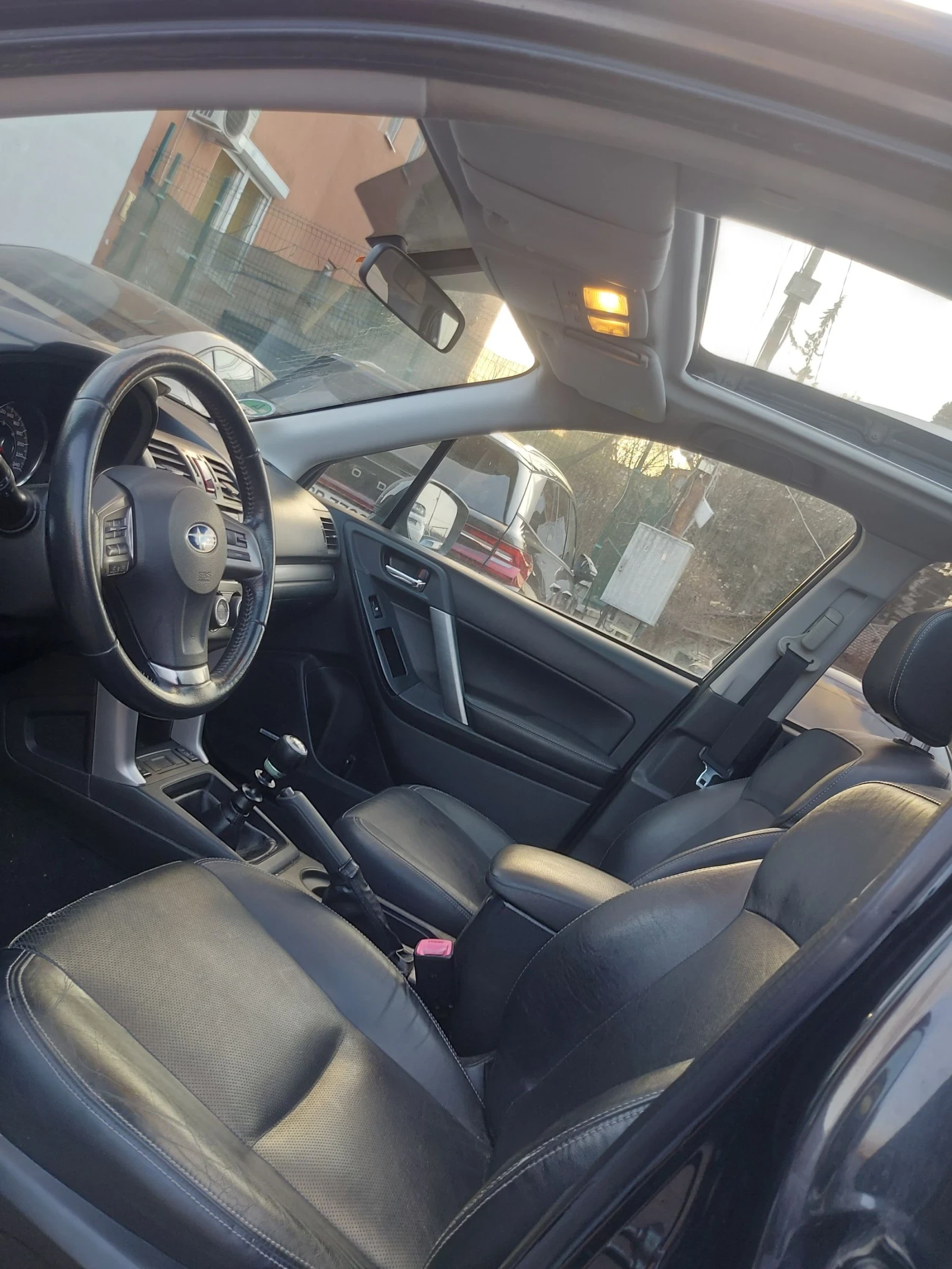 Subaru Forester, снимка 4 - Автомобили и джипове - 53868579