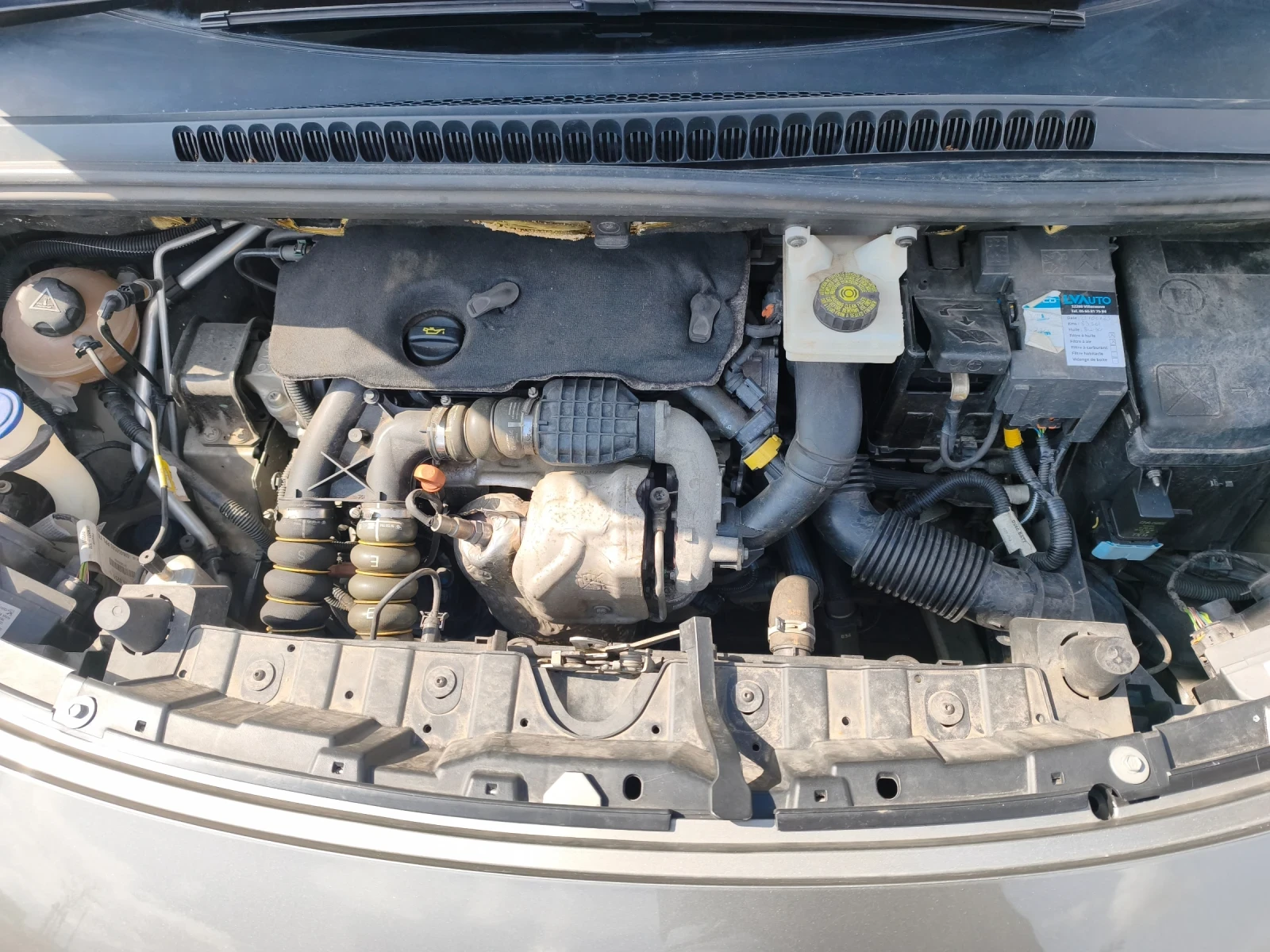 Peugeot 3008 1.6 hdi, снимка 5 - Автомобили и джипове - 54925180