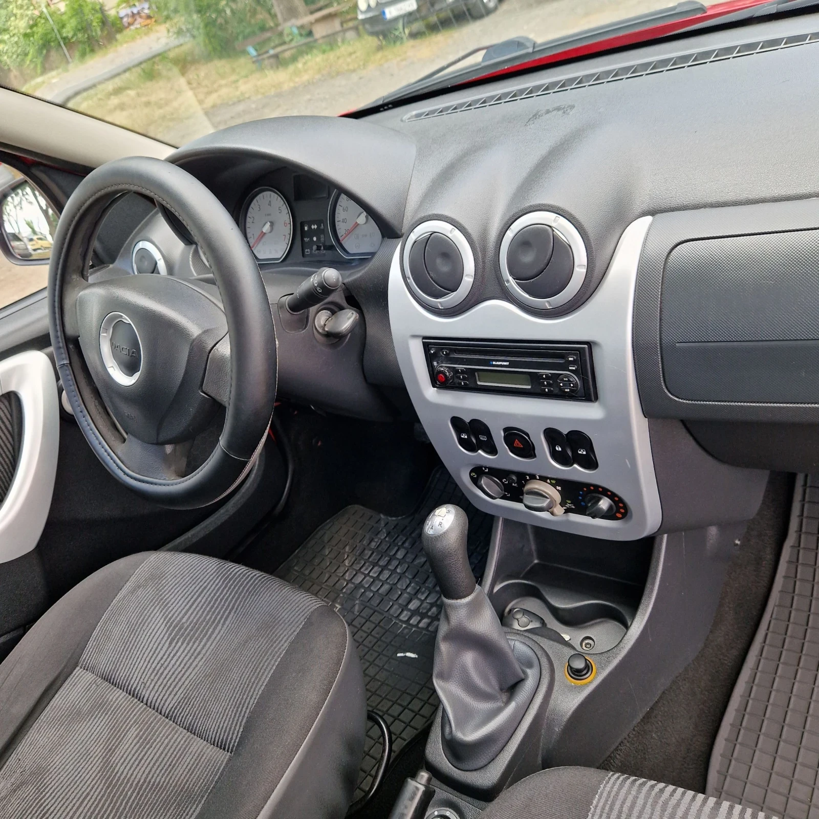 Dacia Sandero 1.2i  | Mobile.bg � ����������� 13