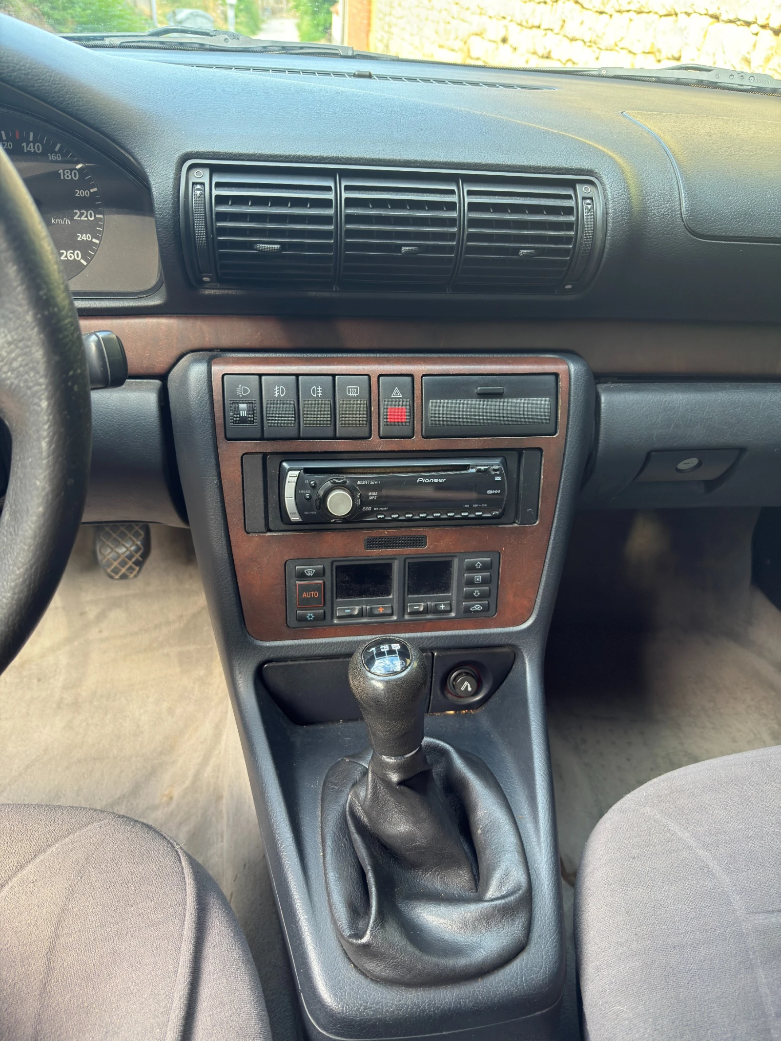 Audi A4, снимка 8 - Автомобили и джипове - 55106156
