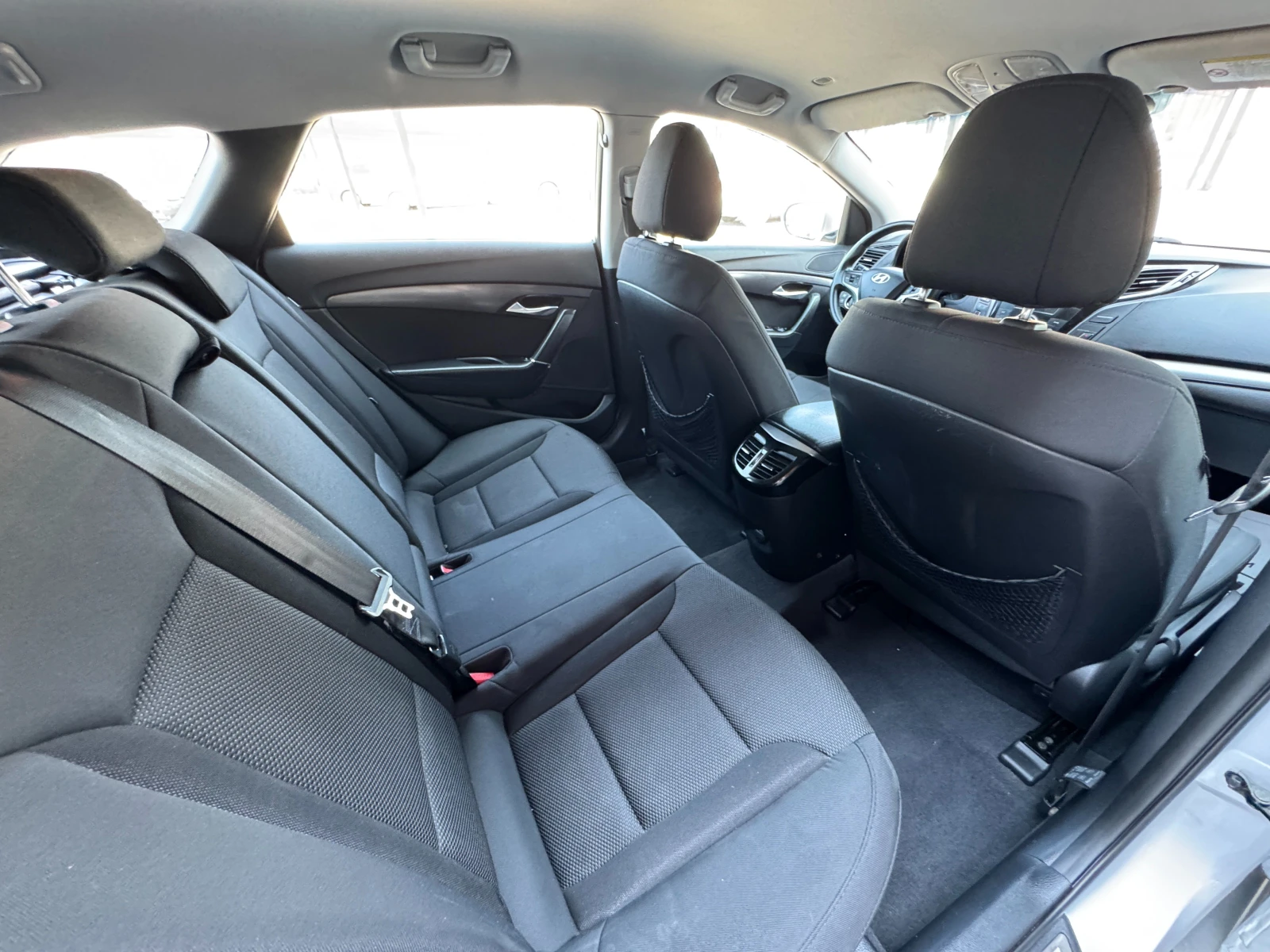 Hyundai I40 1.7 CRDI НОВ ВНОС , снимка 11 - Автомобили и джипове - 55309259