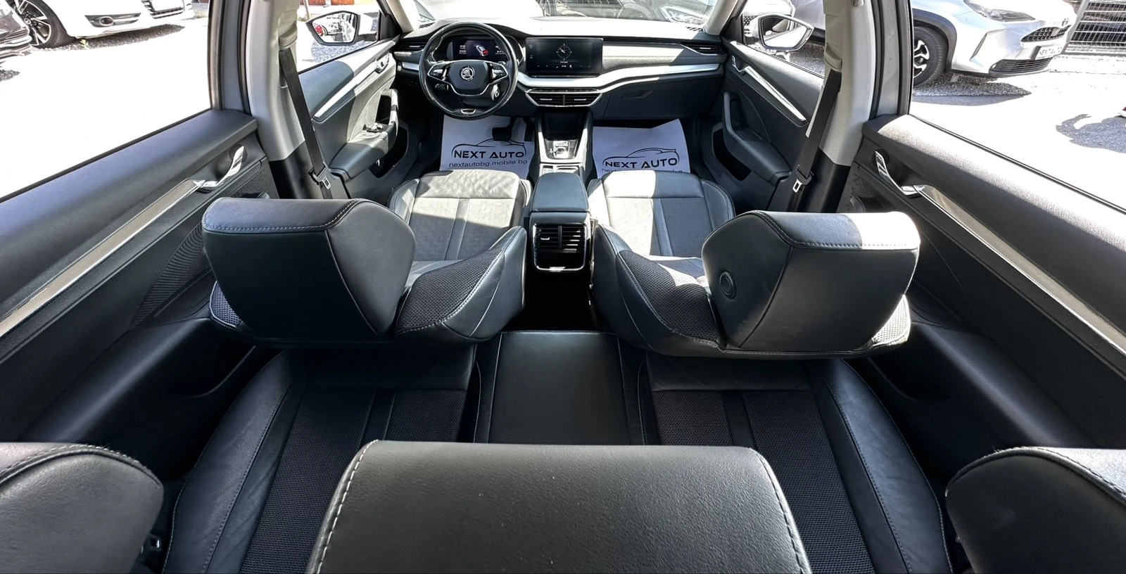 Skoda Octavia 1.5i 131HP G-TEC DIGITAL DISTRONIC LANE ASSIST CAM, снимка 9 - Автомобили и джипове - 55448901
