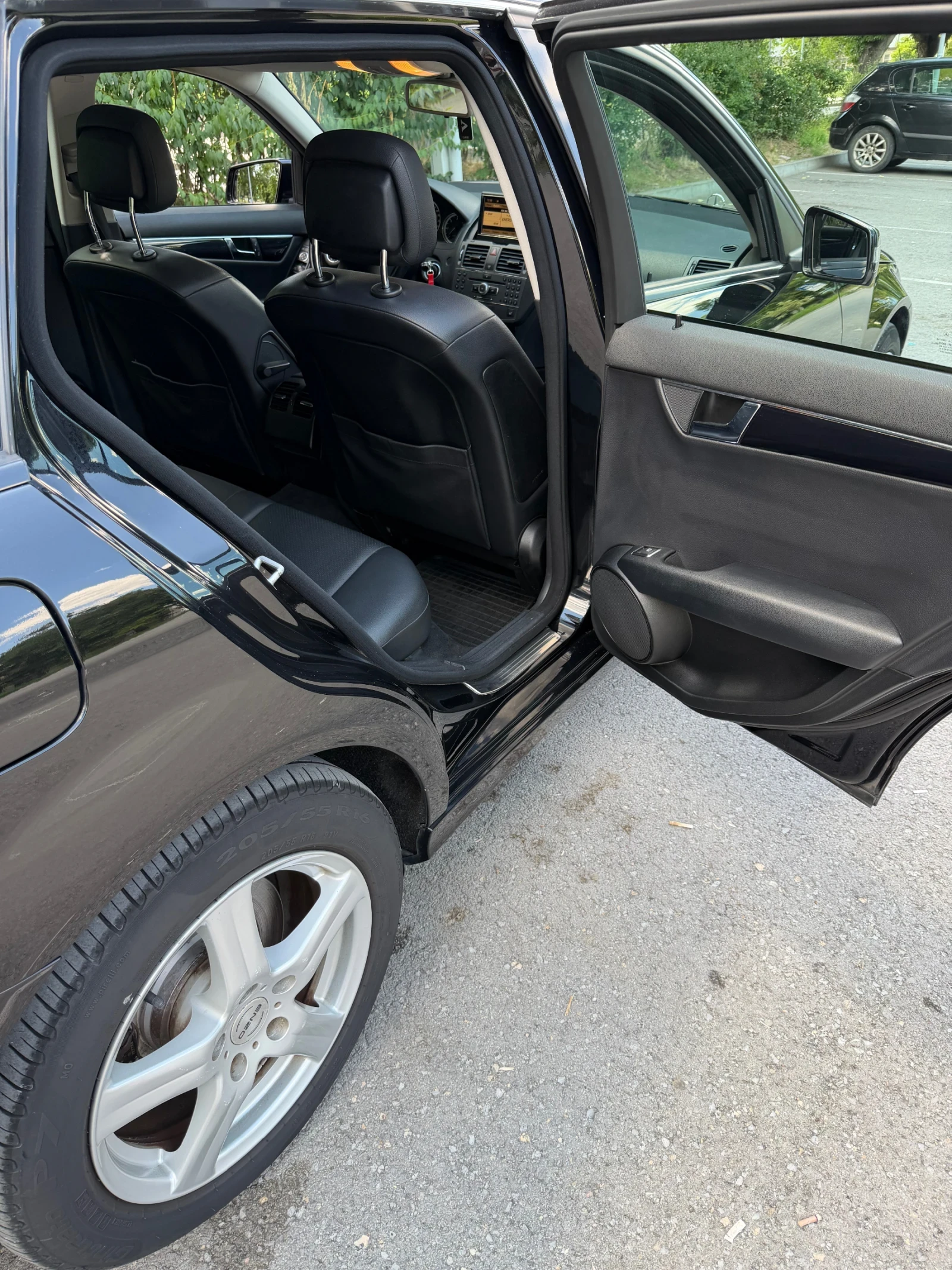 Mercedes-Benz C 250 2.2 CDI, снимка 10 - Автомобили и джипове - 55650101