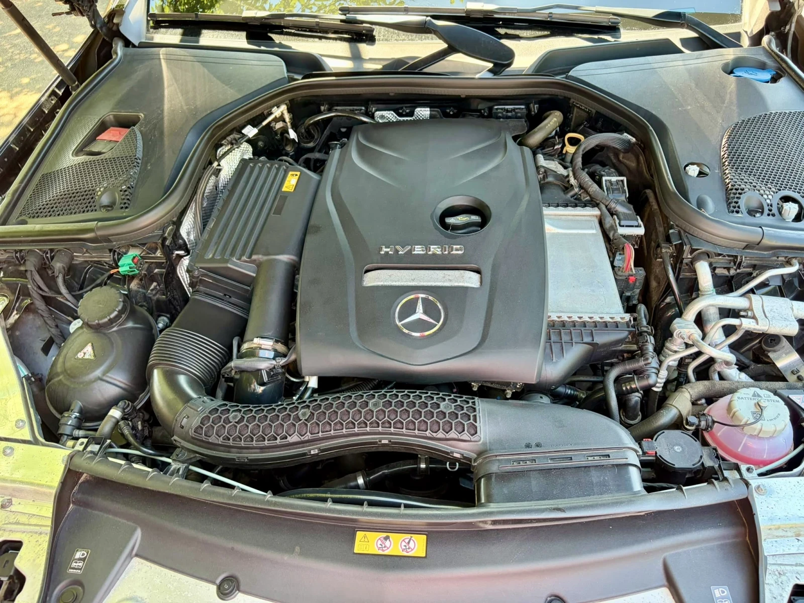 Mercedes-Benz E 300 E AMG -pack  Facelift , снимка 17 - Автомобили и джипове - 55657402