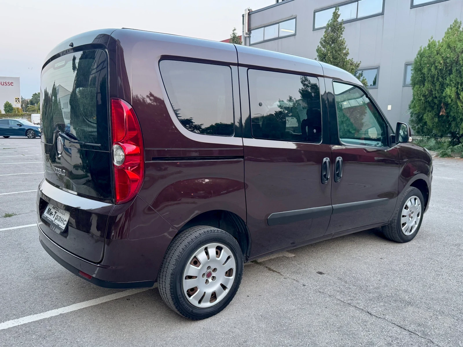Fiat Doblo 1.3 Multijet, снимка 5 - Автомобили и джипове - 56046672