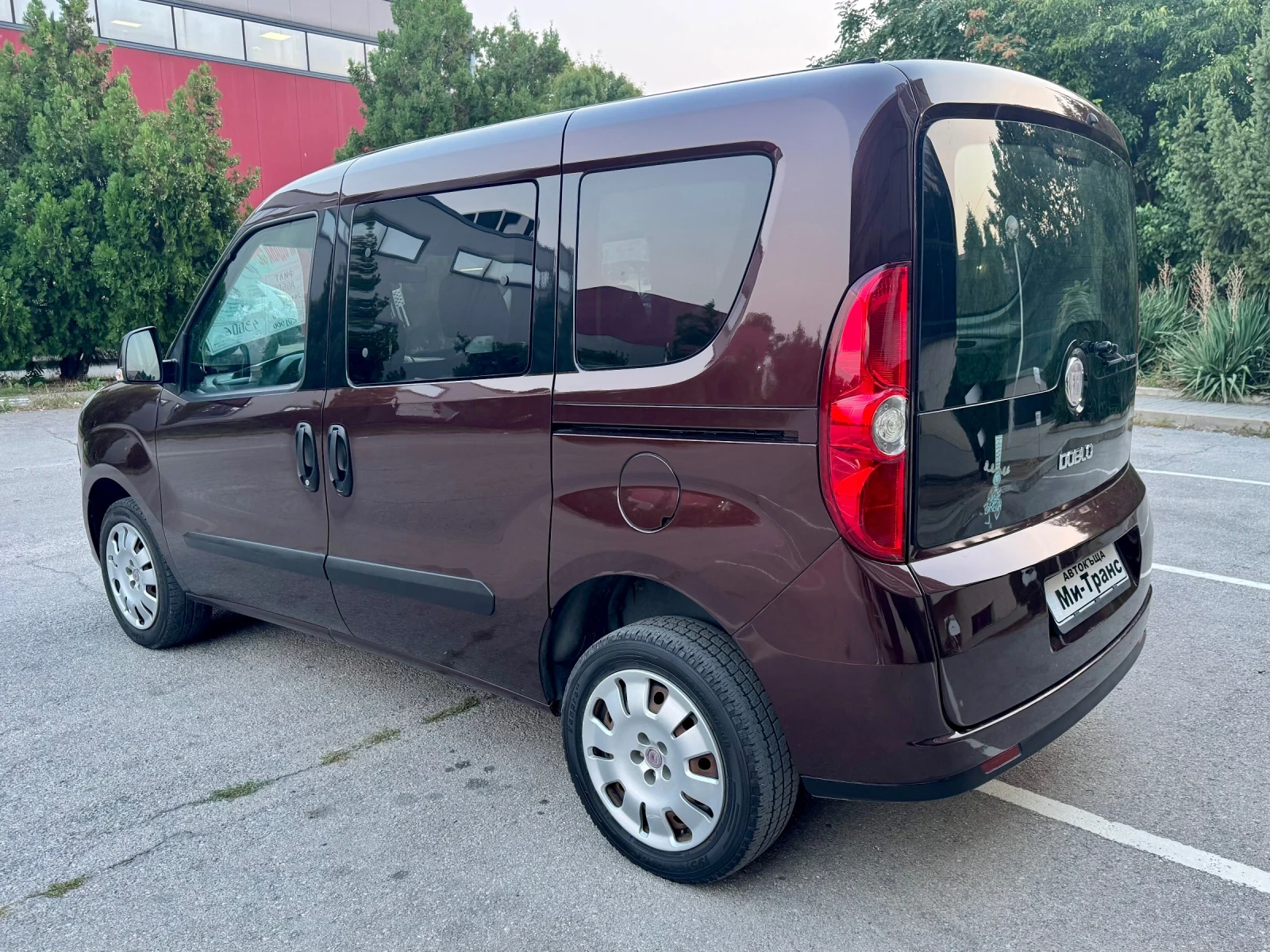 Fiat Doblo 1.3 Multijet, снимка 7 - Автомобили и джипове - 56046672