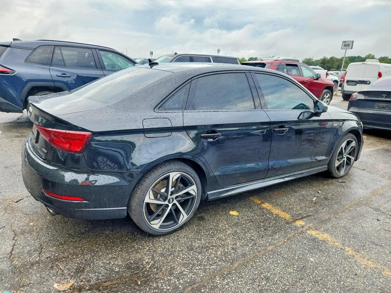 Audi A3 2.0l S-Line Premium Plus, снимка 3 - Автомобили и джипове - 56085944