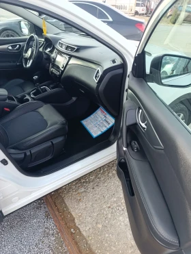 Nissan Qashqai 1.2 i* 097 000 KM* FULL EXTRA* COC* KTEO* Pano* 36, снимка 14