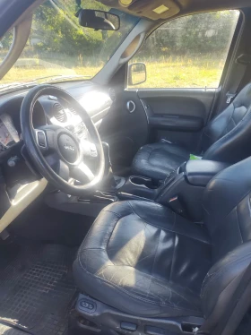 Jeep Cherokee KJ, снимка 11