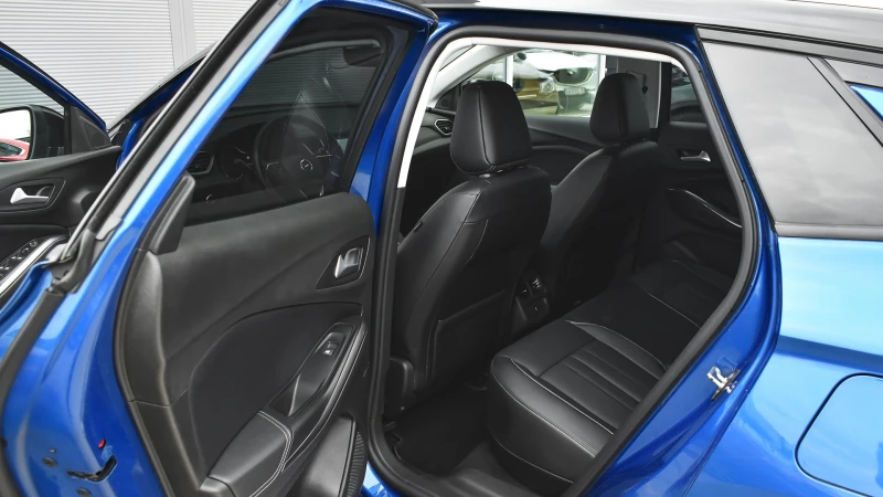 Opel Grandland X 1.6 Turbo Elegance Plug-in Hybrid4 4x4 Automatic, снимка 9 - Автомобили и джипове - 52079108