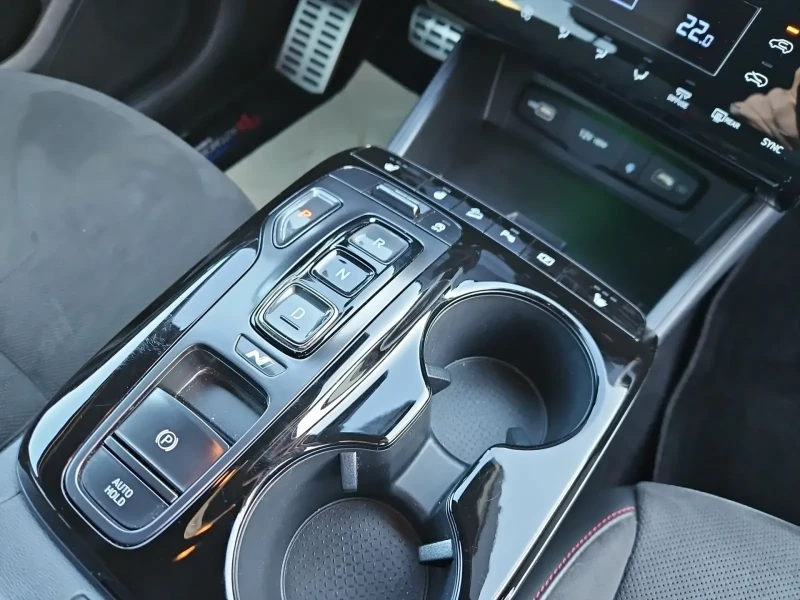 Hyundai Tucson N line, снимка 13 - Автомобили и джипове - 53306176