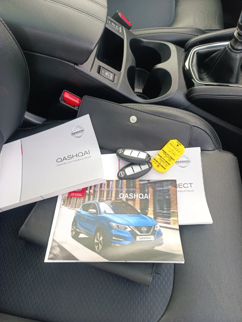 Nissan Qashqai 1.2 i* 097 000 KM* FULL EXTRA* COC* KTEO* Pano* 36, снимка 17 - Автомобили и джипове - 53417795