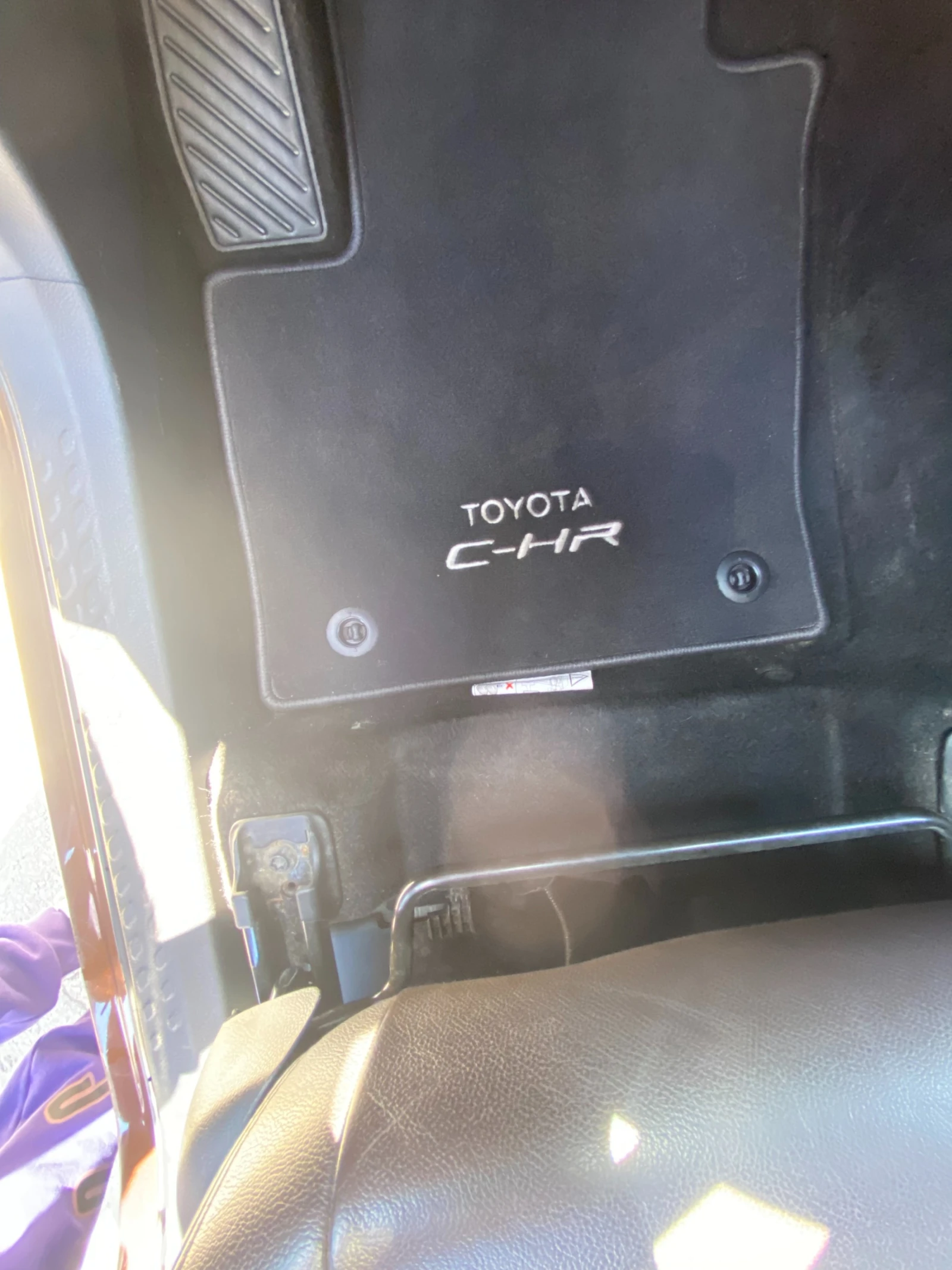 Toyota C-HR  - изображение 7