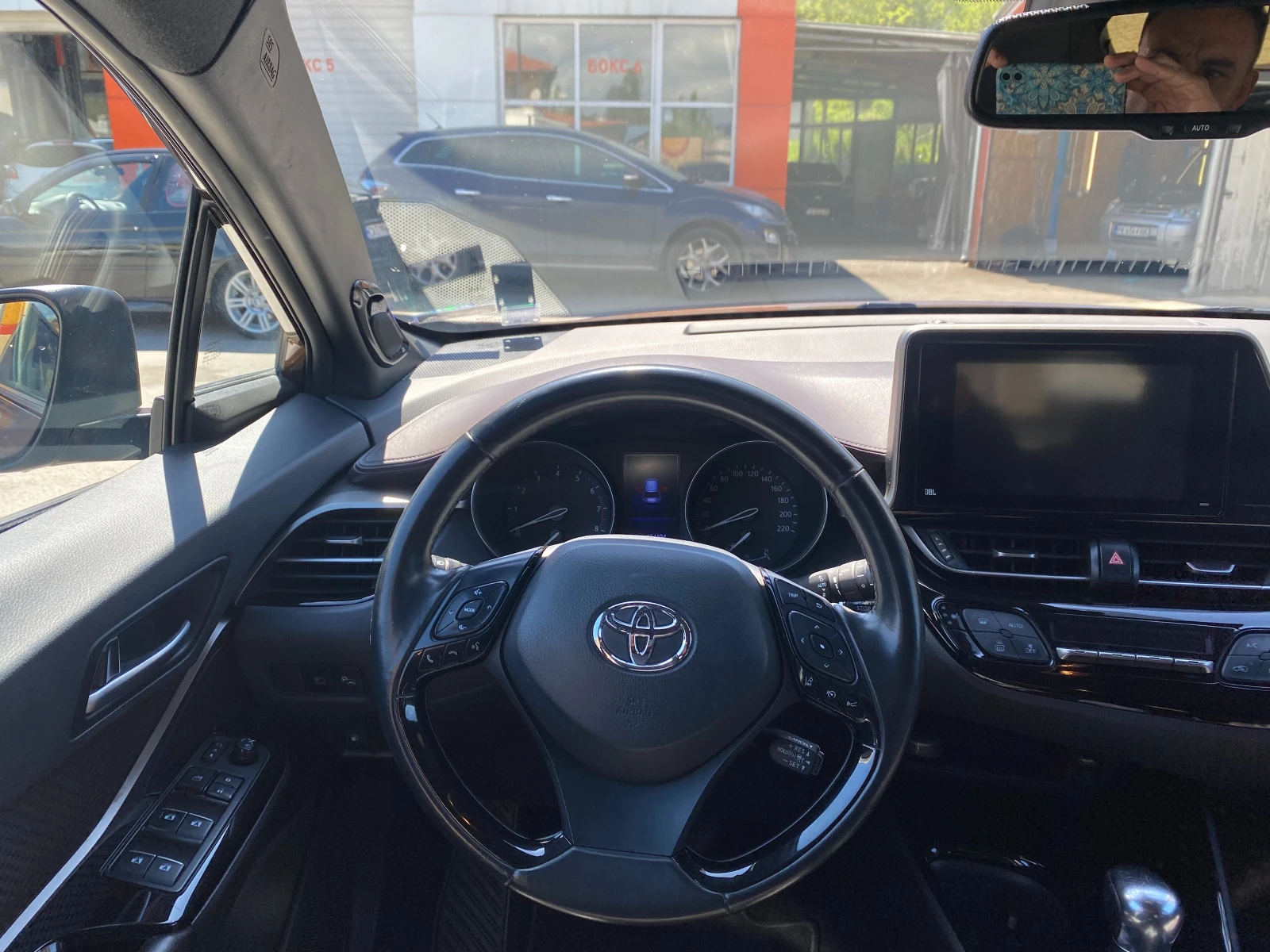 Toyota C-HR  - изображение 4