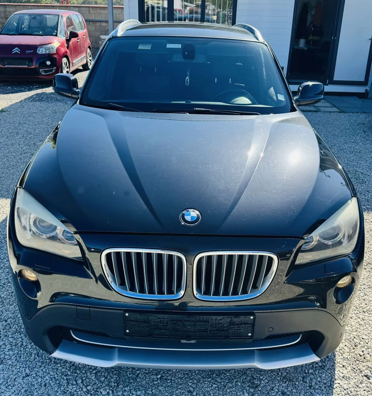 BMW X1 2.3D Xdrive - изображение 2
