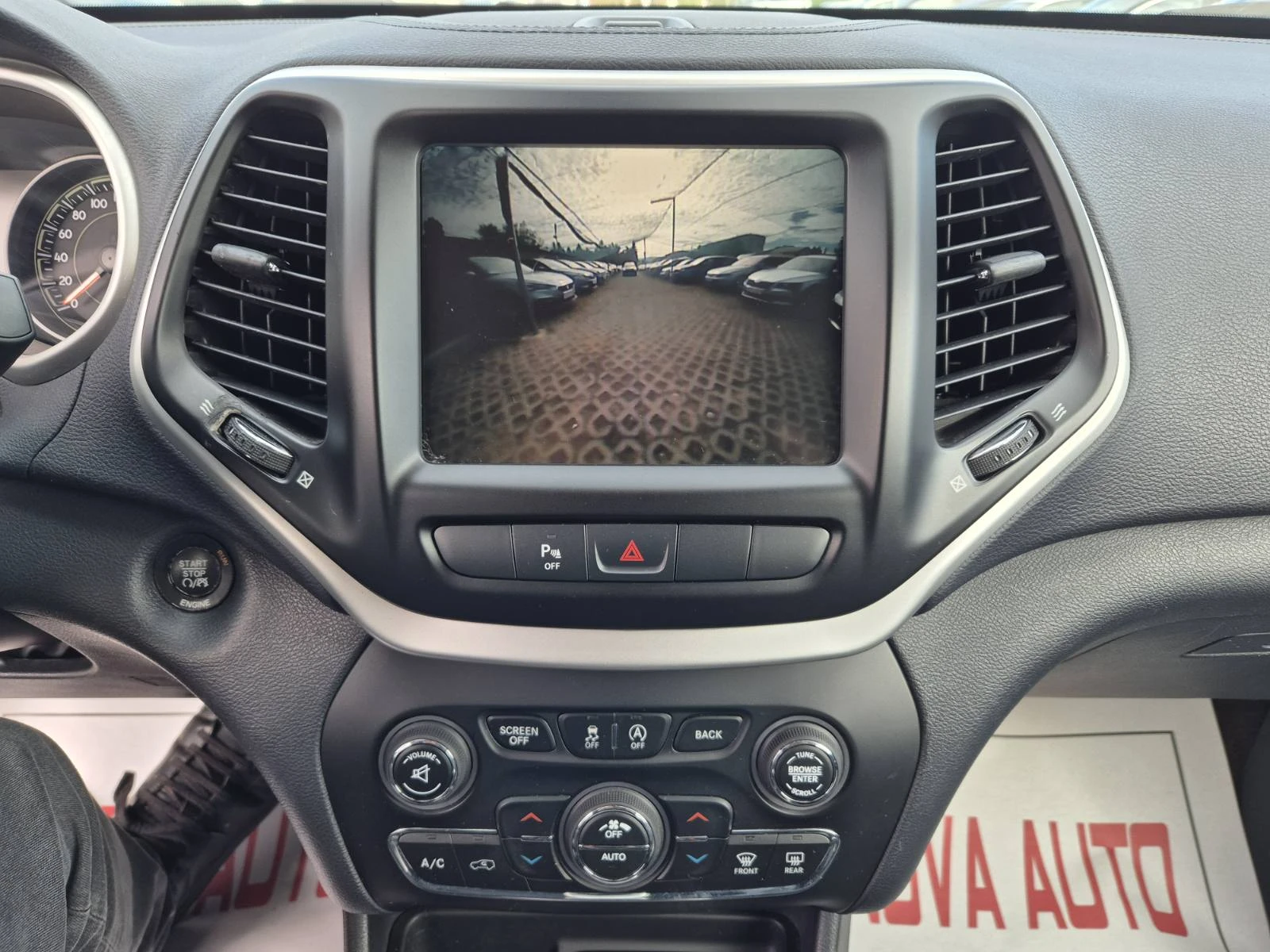 Jeep Cherokee 2.0D-LIMITED-AUTOMATIC - изображение 10