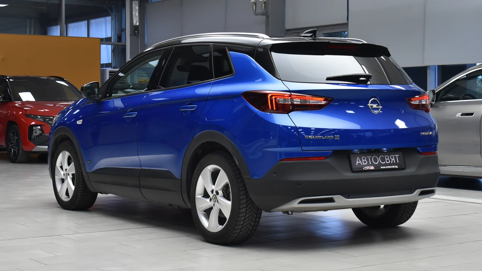 Opel Grandland X 1.6 Turbo Elegance Plug-in Hybrid4 4x4 Automatic - изображение 7