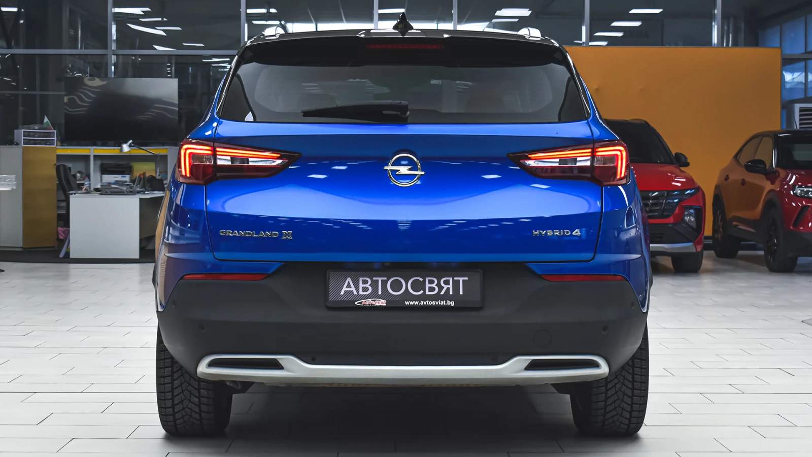 Opel Grandland X 1.6 Turbo Elegance Plug-in Hybrid4 4x4 Automatic - изображение 3