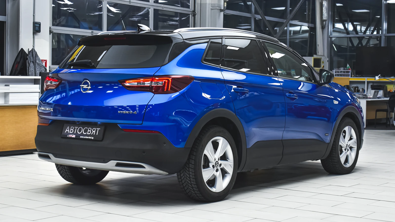 Opel Grandland X 1.6 Turbo Elegance Plug-in Hybrid4 4x4 Automatic - изображение 6