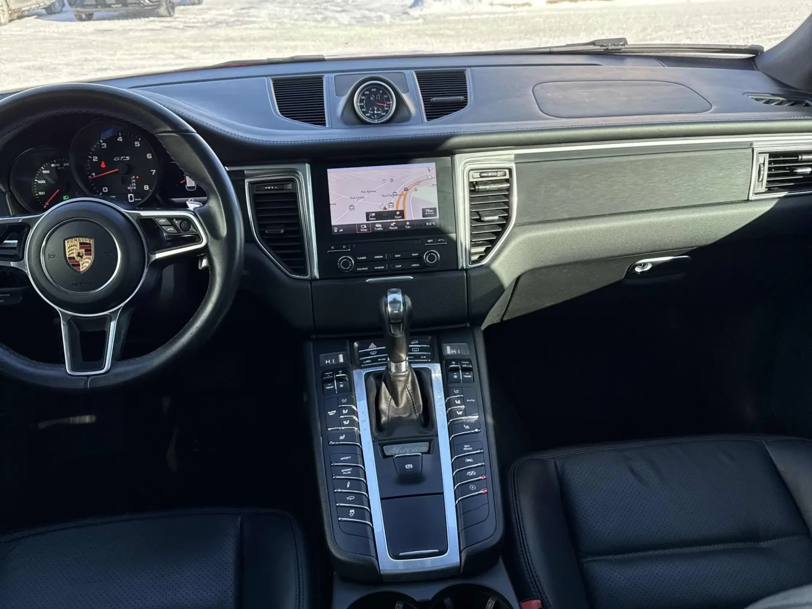 Porsche Macan GTS* PANOROOF* PREMIUM-SOUND* KEYLESS*  - изображение 7