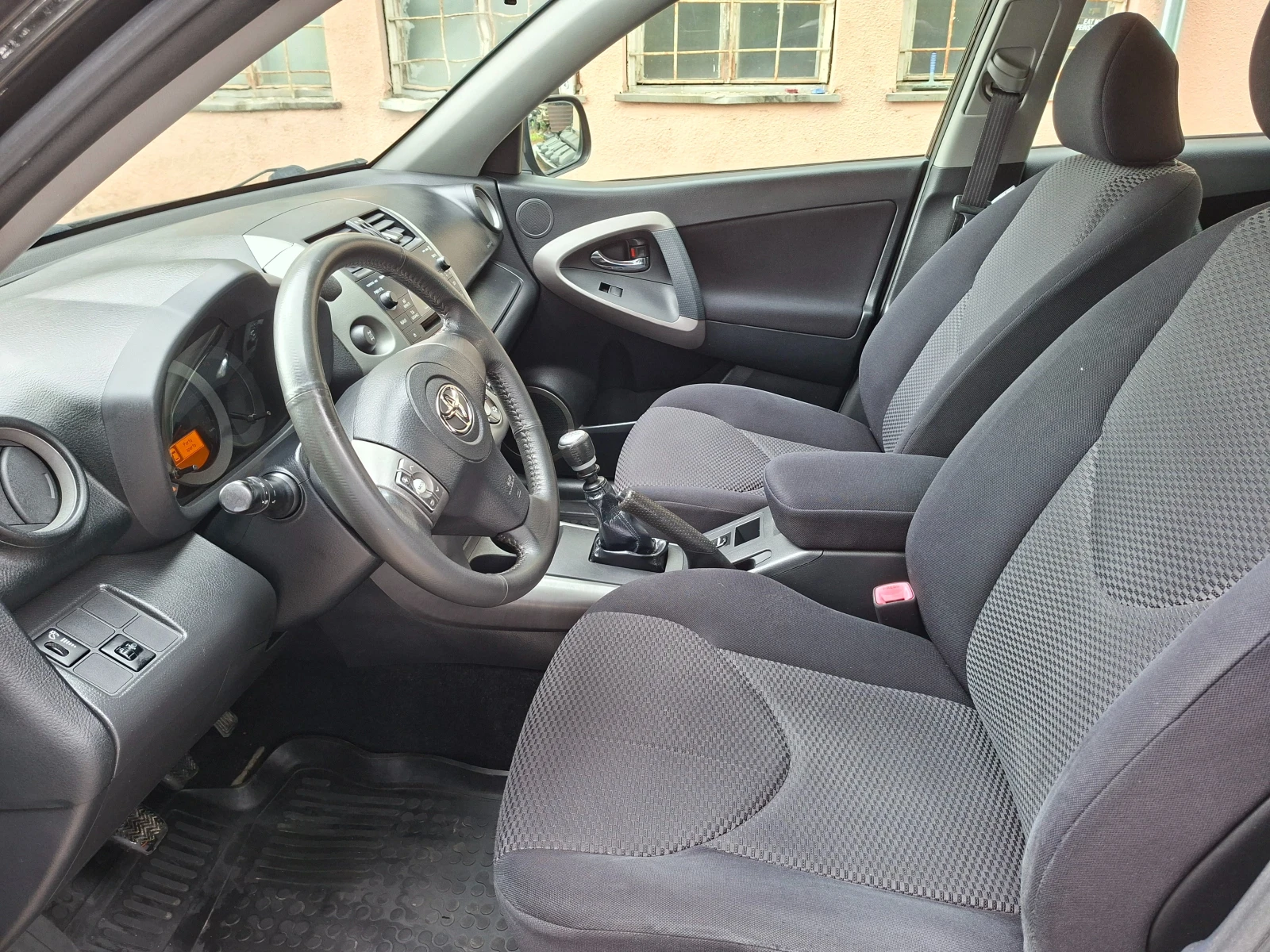 Toyota Rav4 2, 2D4D* KLIMA* 4X4, снимка 9 - Автомобили и джипове - 55033801