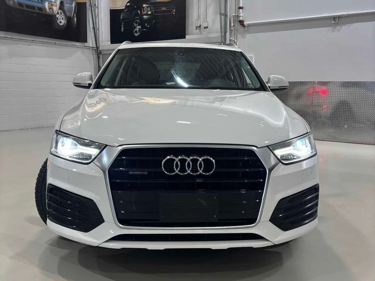 Audi Q3 Progressiv/ПАНОРАМА/ПОДГРЕВИ, снимка 2 - Автомобили и джипове - 55157897