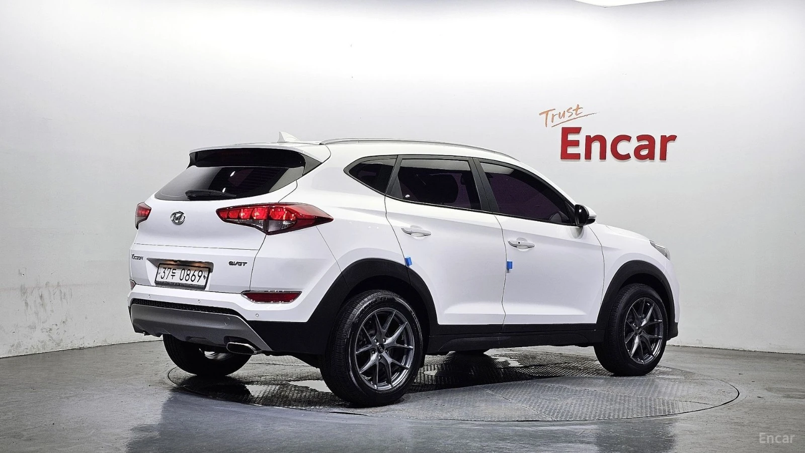 Hyundai Tucson Автокредит Цена до България, снимка 2 - Автомобили и джипове - 55478400