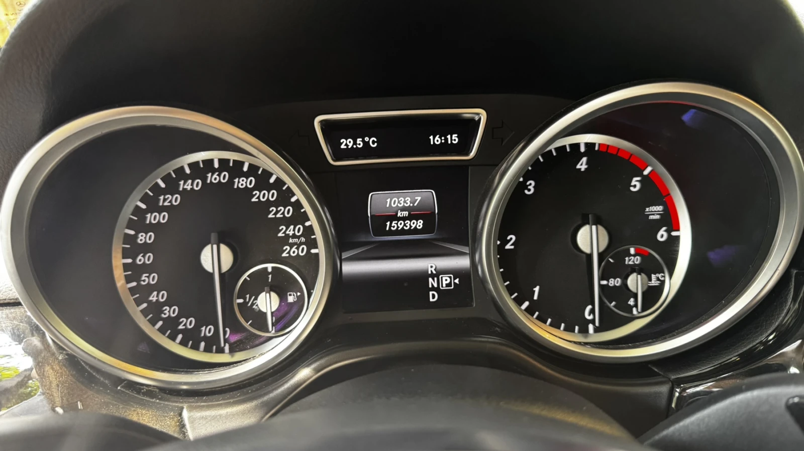 Mercedes-Benz ML 350 AMG 4MATIC BlueTEC , снимка 3 - Автомобили и джипове - 55655477