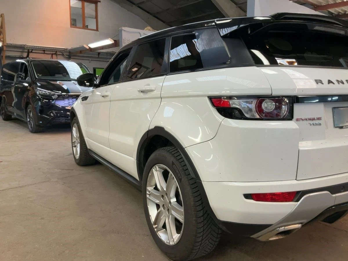 Land Rover Evoque 2.2 Dynamic, снимка 6 - Автомобили и джипове - 56426432