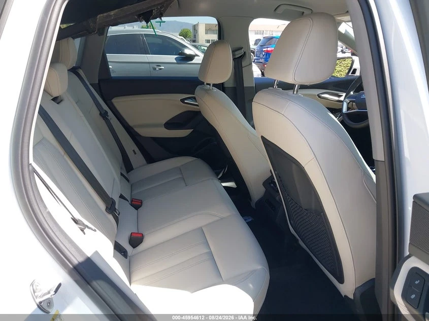 Audi Q6 E-Tron Premium Quattro, снимка 14 - Автомобили и джипове - 56565030