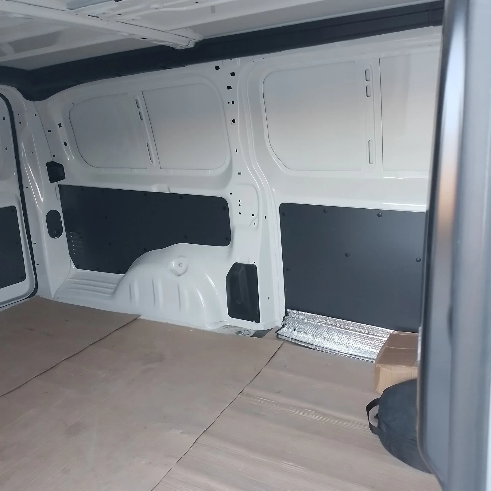 Citroen Jumpy Товарен, снимка 9 - Бусове и автобуси - 54020052