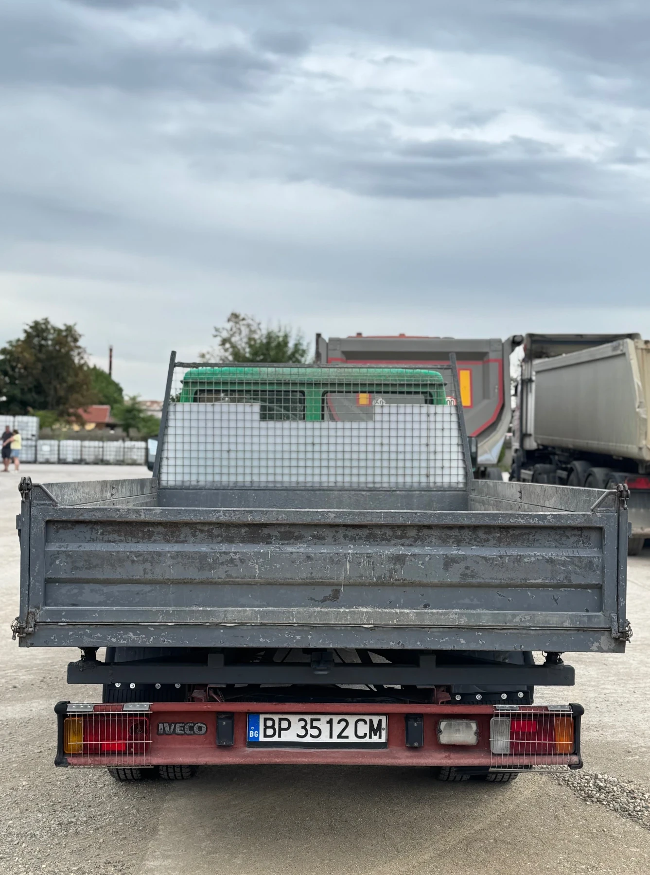 Iveco 35-8 Тристранен самосвал, снимка 3 - Бусове и автобуси - 55589444