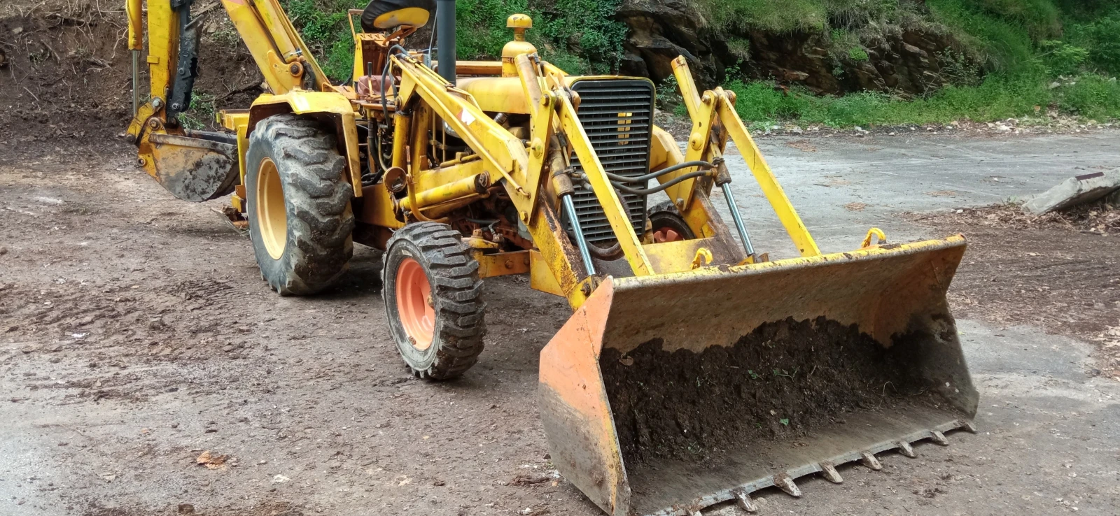  Case 580CK | Mobile.bg   5