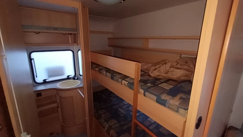 Каравана Knaus Eifelland 560 баня, форселт , снимка 5 - Каравани и кемпери - 49177470