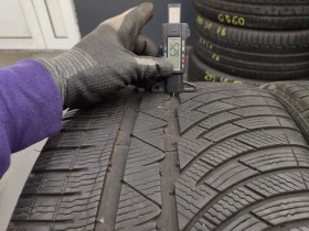 Гуми Зимни 275/30R20, снимка 4