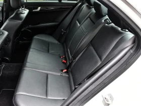 Mercedes-Benz C 300 4MATIC / ПОДГРЕВИ / ПАНОРАМА / ОТ ПРЕДСТАВИТЕЛСТВО, снимка 16
