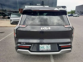 Kia EV9 Land Package | CARFAX | ПРЕДСТАВИТЕЛСТВО НА KIA, снимка 5