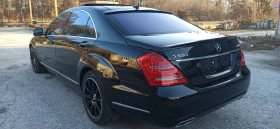     Mercedes-Benz S 550   