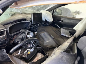 Toyota Corolla Cross 2.0 -Хибрид-2 Броя - 11 лв. / 5.62 € - 31352018 4