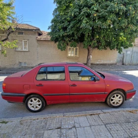 VW Vento 1.8 | Mobile.bg    5