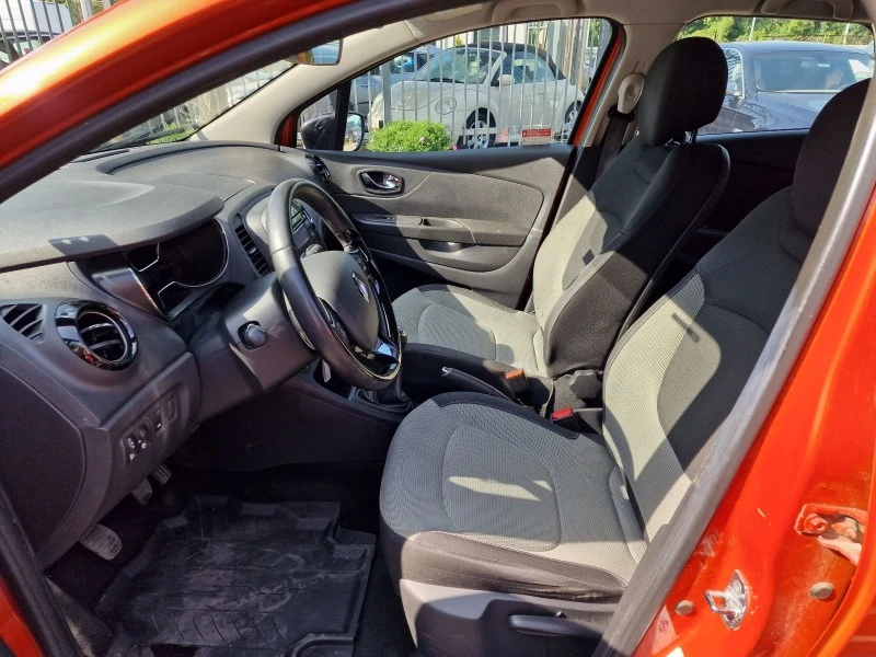 Renault Captur 0.9TCE EURO6B , снимка 8 - Автомобили и джипове - 41660302